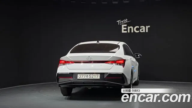 Hyundai Avante — Фото автомобиля 4
