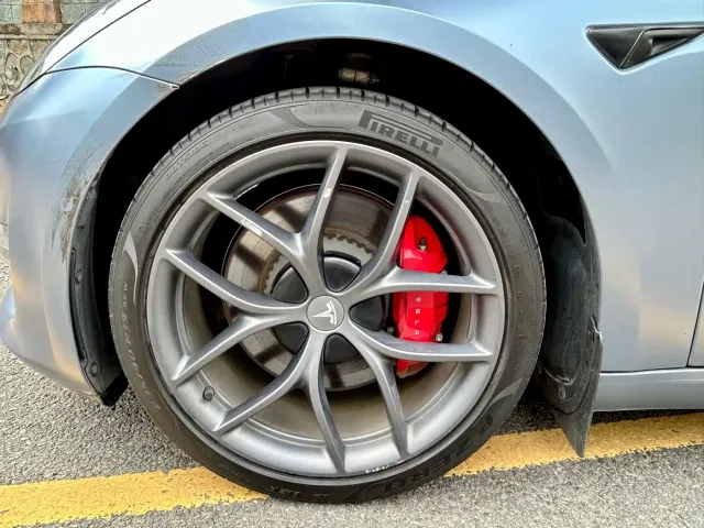 Tesla Model 3 2022 Performance High-Performance AWD — Фото автомобиля 7