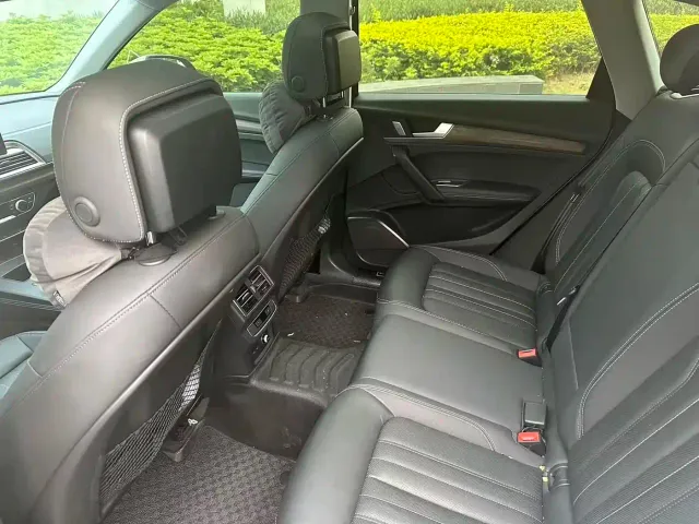 Audi Q5L — Фото автомобиля 11