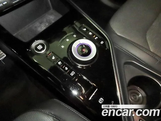 Kia Niro The All New — Фото автомобиля 12