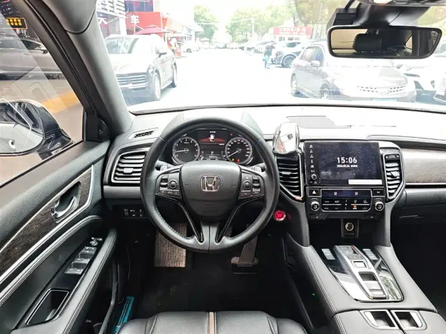 Honda UR-V — Фото автомобиля 18