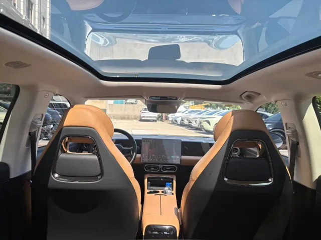 Leapmotor C11 — Фото автомобиля 8