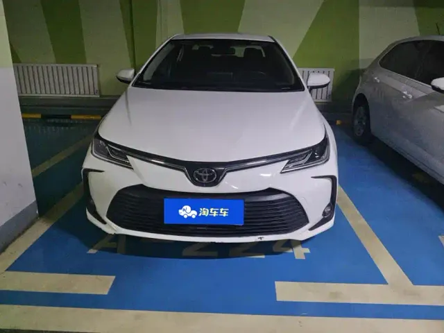 Toyota Corolla — Фото автомобиля 2
