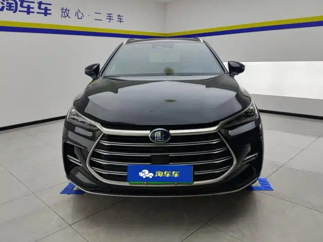 BYD Tang — Фото автомобиля 2