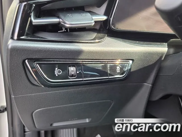 Kia Niro — Фото автомобиля 12