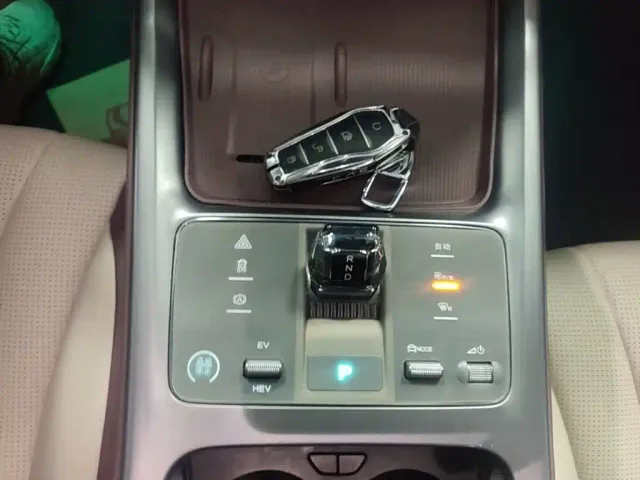 BYD Seal — Фото автомобиля 13