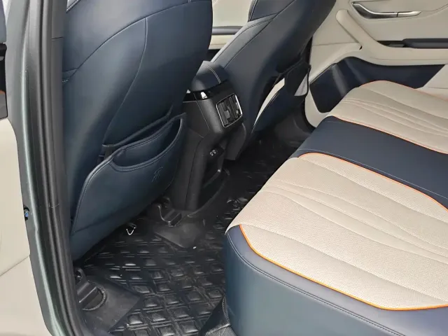 BYD Song PLUS — Фото автомобиля 8
