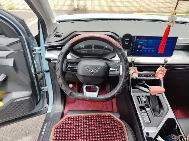 Wuling Asta — Фото автомобиля 2