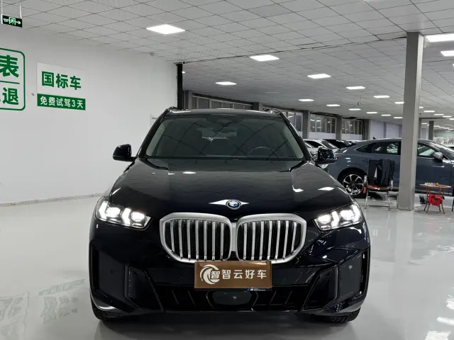 BMW X5 — Фото автомобиля 2