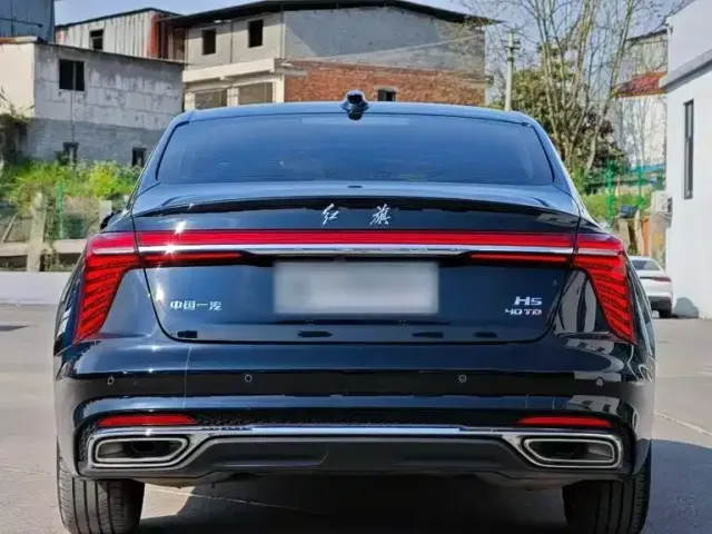 Hongqi H5 — Фото автомобиля 24