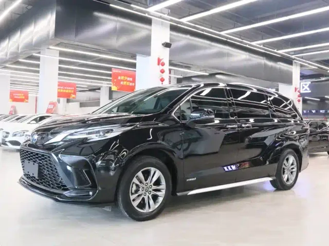 Фотография автомобиля — Toyota Granvia
