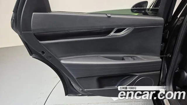 Genesis G80 RG3 — Фото автомобиля 14