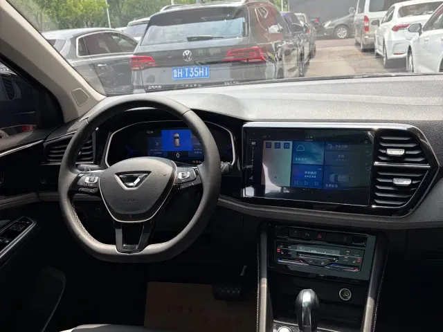 Jetta VS7 — Фото автомобиля 9