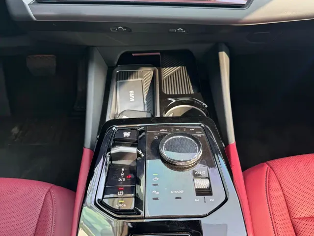 BMW 5 Series — Фото автомобиля 16