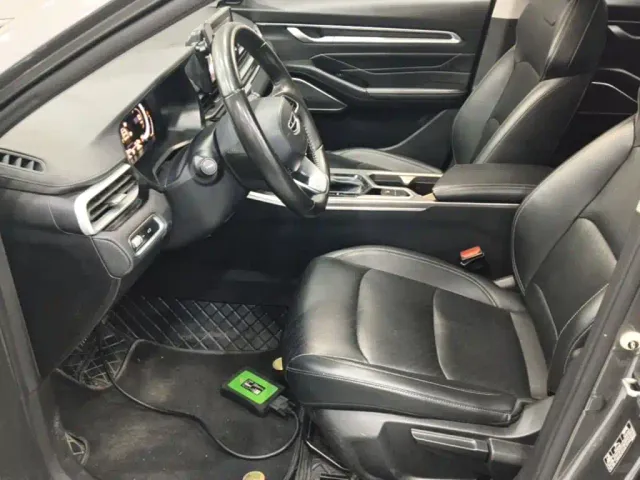 Geely Emgrand — Фото автомобиля 14