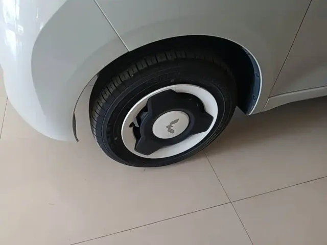 Wuling Hongguang Mini EV — Фото автомобиля 22
