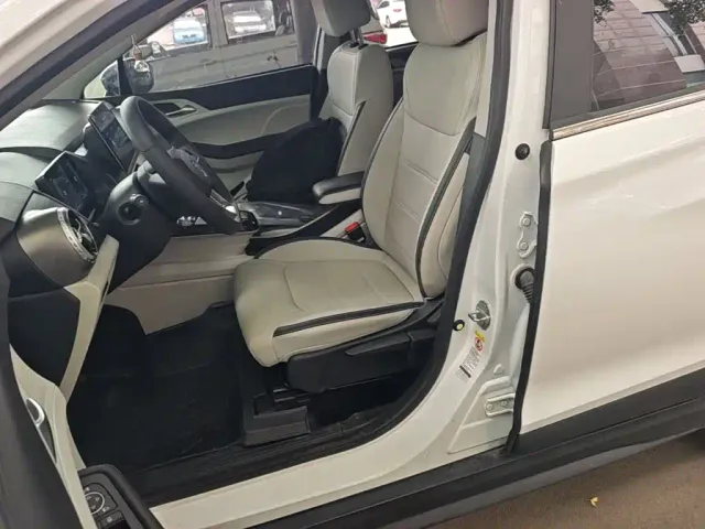 BYD Yuan Pro — Фото автомобиля 14
