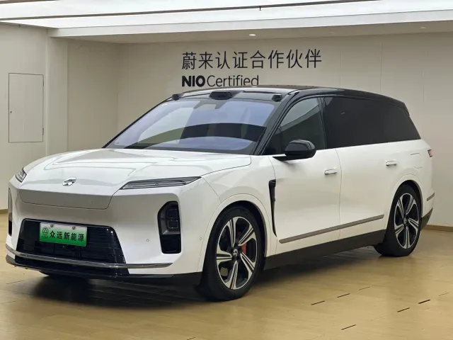 Nio ES8 — Фото автомобиля 3