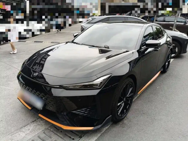 Фотография автомобиля — Changan UNI-V