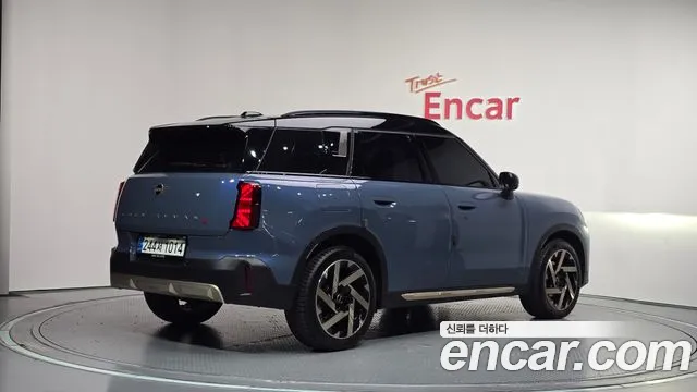 MINI Countryman Generation 3 — Фото автомобиля 2