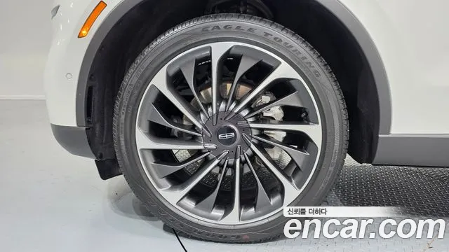 Lincoln Aviator 2nd Gen — Фото автомобиля 19
