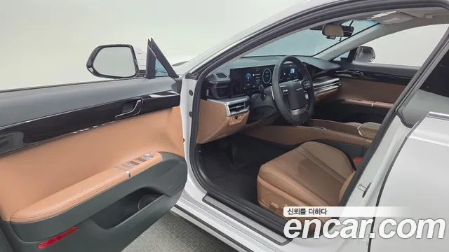 Hyundai Grandeur GN7 — Фото автомобиля 15