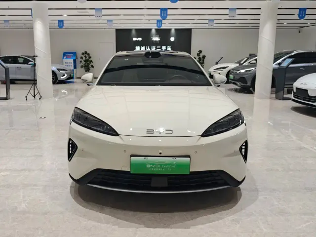 BYD Seal 07 DM-i — Фото автомобиля 2