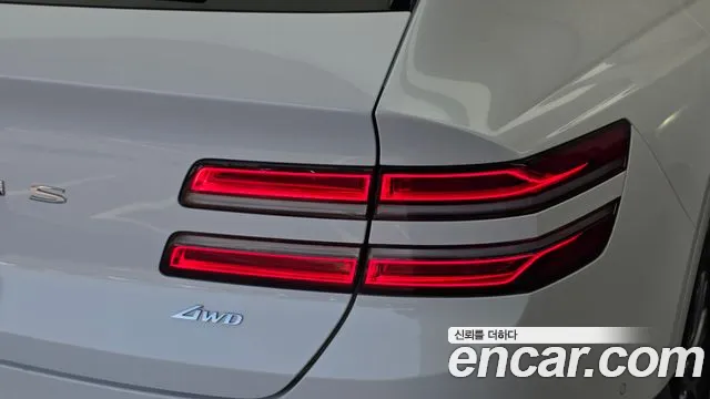 Genesis GV80 — Фото автомобиля 8