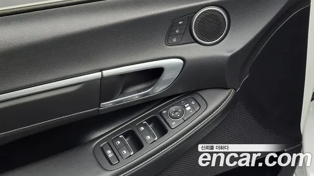 Hyundai Sonata — Фото автомобиля 18