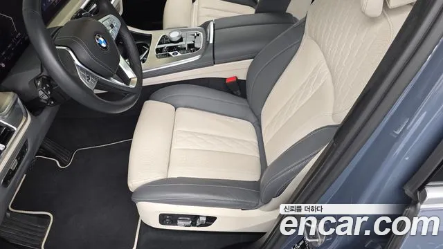 BMW X7 — Фото автомобиля 24