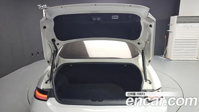 Hyundai Ioniq 6 — Фото автомобиля 26
