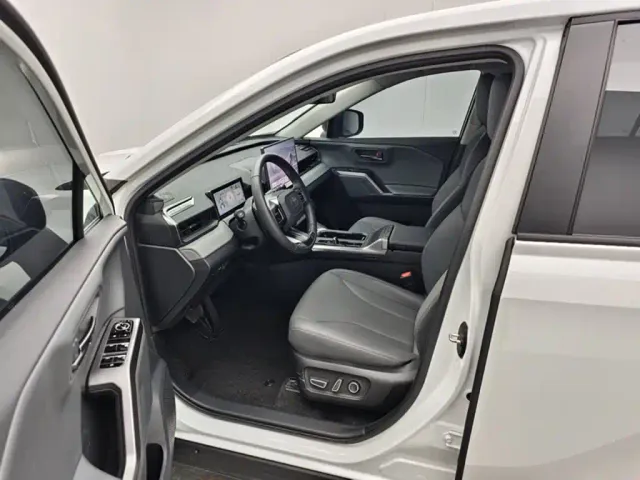Toyota RAV4 — Фото автомобиля 10