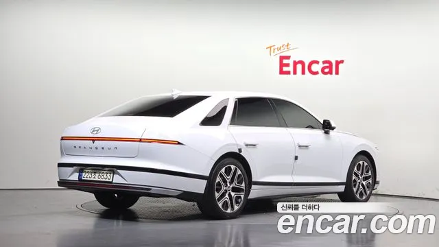 Hyundai Grandeur GN7 — Фото автомобиля 2
