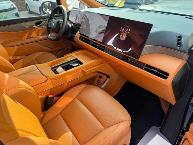 Wey Alpine — Фото автомобиля 8