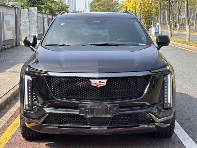 Cadillac XT5 — Фото автомобиля 2