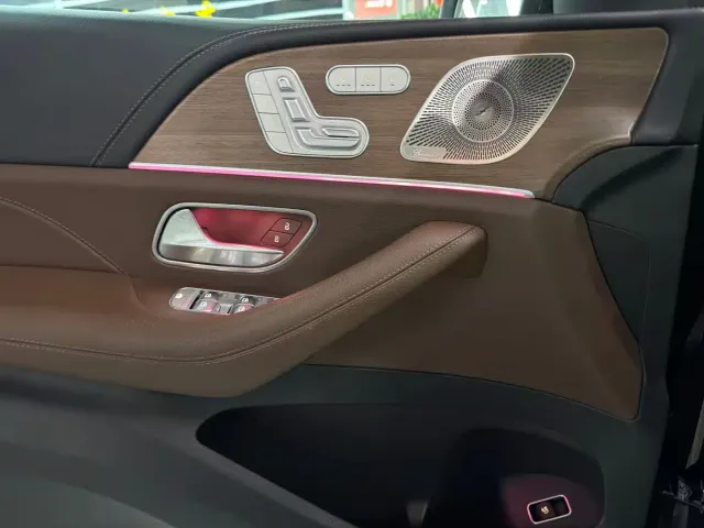 Mercedes-Benz GLS-Class — Фото автомобиля 12