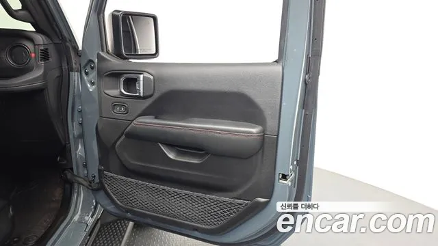 Jeep Wrangler JL — Фото автомобиля 13