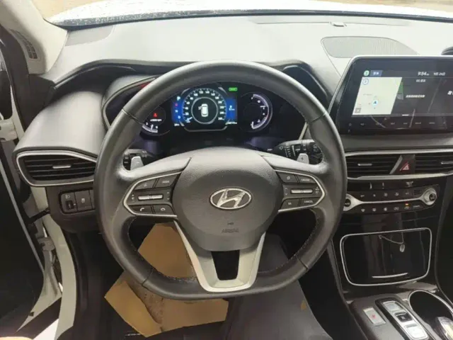 Hyundai Santa Fe — Фото автомобиля 10