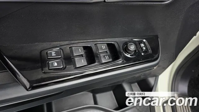KG_Mobility_Ssangyong Torres Новый Torres Бензин 1.5 4WD — Фото автомобиля 28