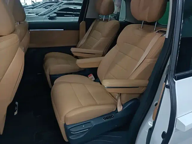 GAC Trumpchi E8 — Фото автомобиля 16