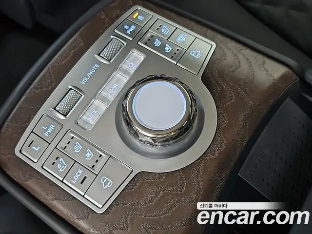 Genesis G80 RG3 — Фото автомобиля 14