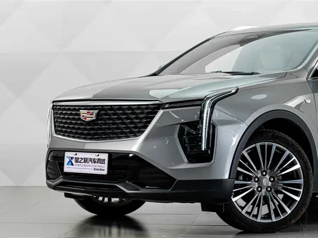 Cadillac XT4 — Фото автомобиля 3