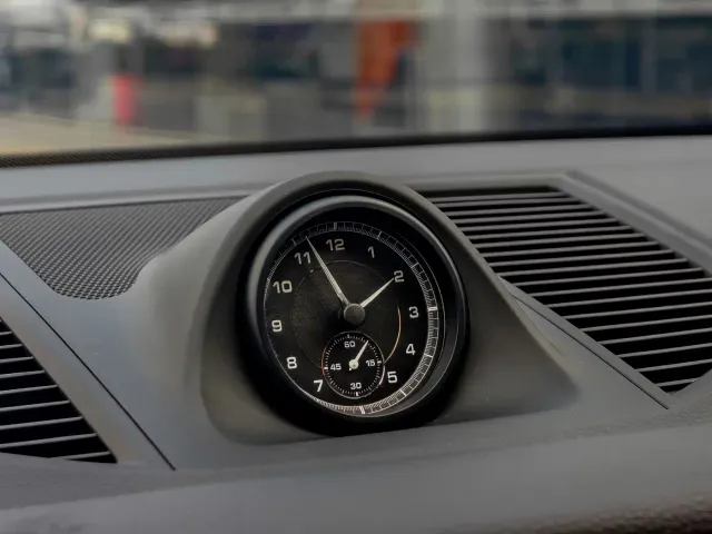 Porsche Macan — Фото автомобиля 16
