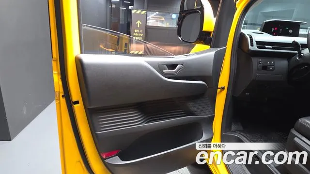Hyundai Staria Staria L3.5 Школьный автобус — Фото автомобиля 25