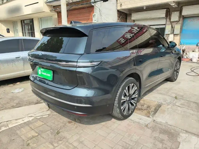 Nio ES8 — Фото автомобиля 6