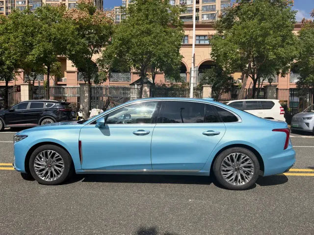 Hongqi H5 — Фото автомобиля 7