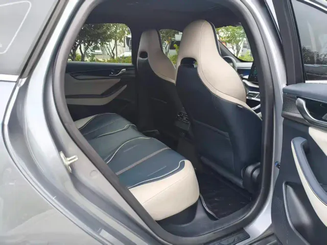 BYD Qin PLUS — Фото автомобиля 10