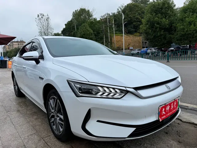 BYD Qin PLUS — Фото автомобиля 3