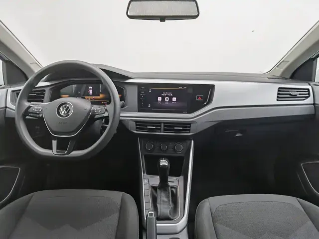Volkswagen Polo — Фото автомобиля 5