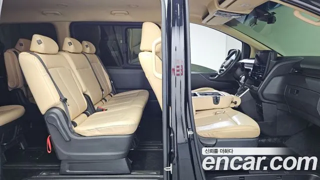 Hyundai Staria Staria 4WD Tourer 11 мест — Фото автомобиля 12
